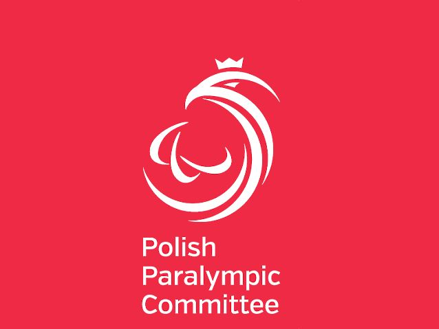 logo Polskiego Komitetu Paraolimpijskiego - na czerwonym tle głowa orła 