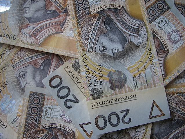 Rozłożone banknoty 200 zł