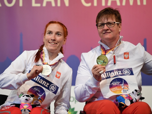 Joanna Oleksiuk ze srebrnym medale i Lucyna Kornobys ze złotem