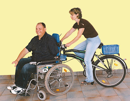 zdjecie: Denyx - rowerowózek Jacka Denysa umożliwia wycieczki w miłym towarzystwie.