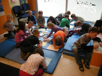Dzieci podczas zajęć w Integracji